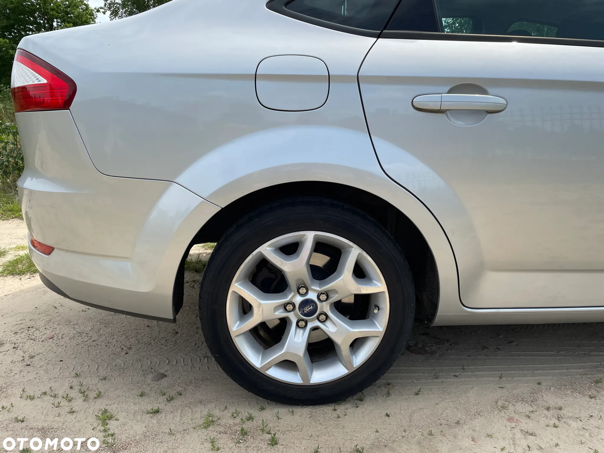 Ford Mondeo - 9