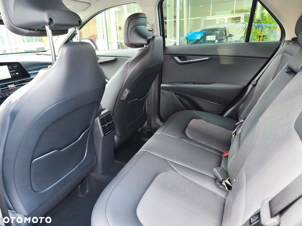 Kia Niro 1.6 GDI Hybrid Business Line - 12