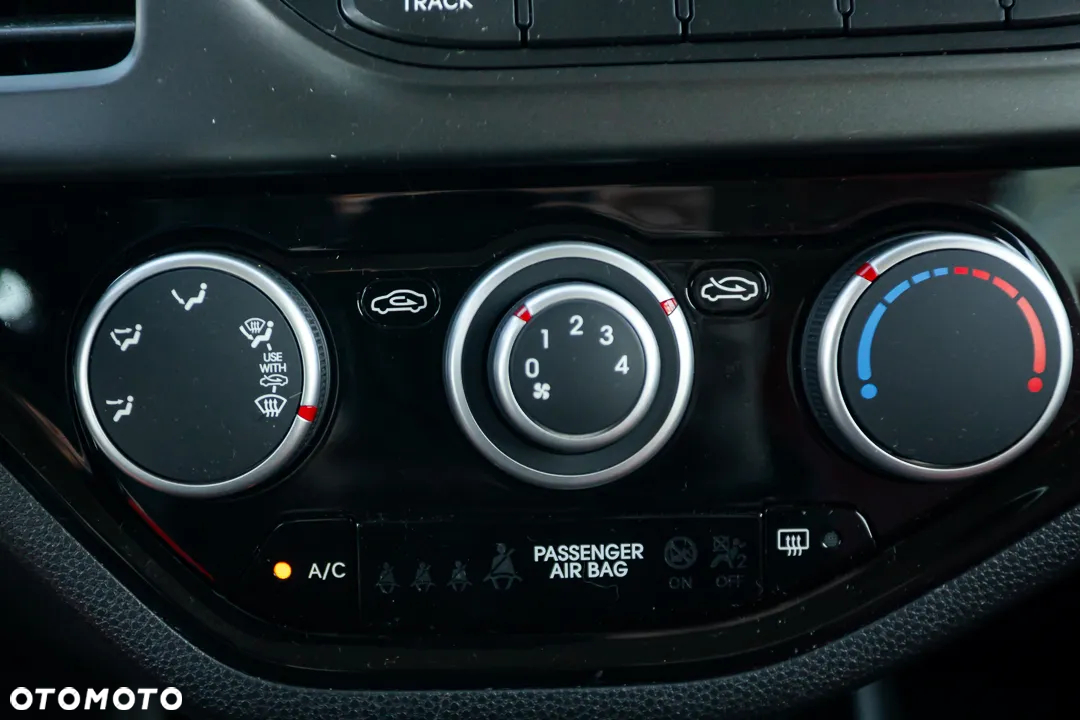 Kia Picanto 1.2 Fifa World Cup Edition - 26