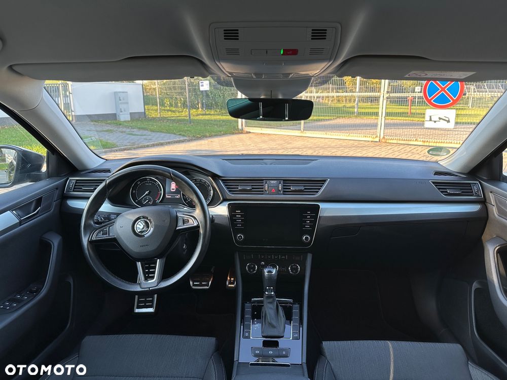 Skoda Superb 2.0 TDI DSG Ambition - 27