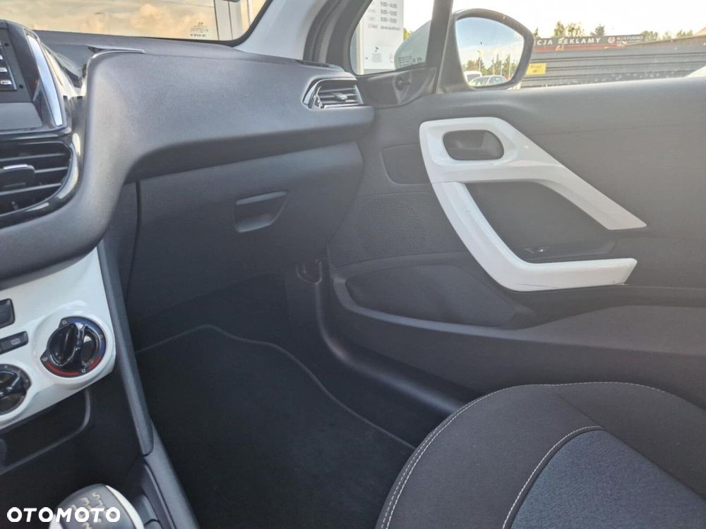 Peugeot 208 1.2 PureTech Active - 13
