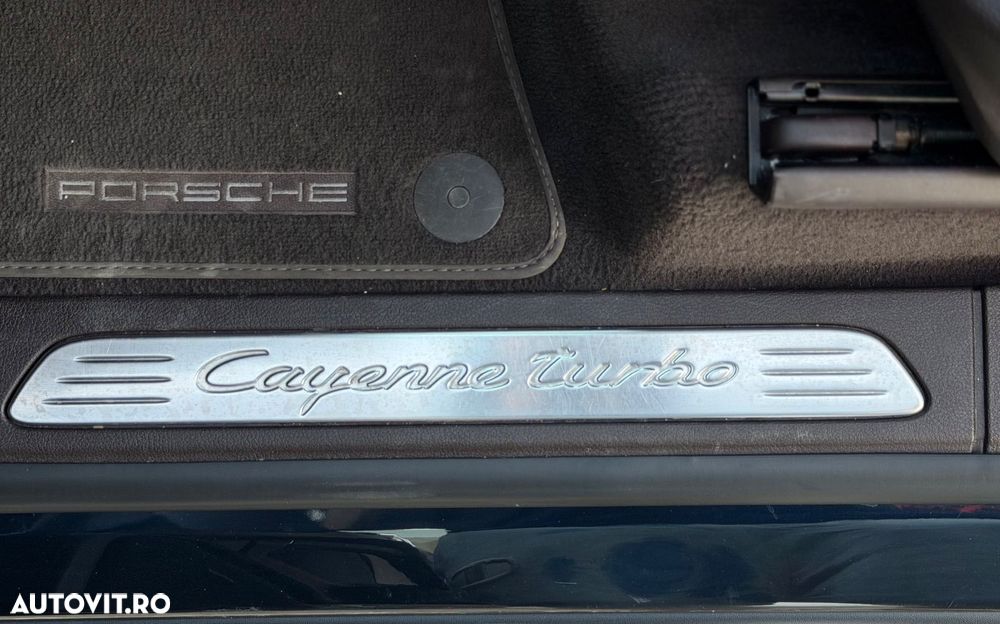 Porsche Cayenne - 9