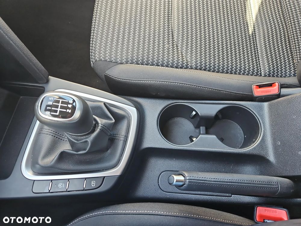 Kia Ceed 1.5 T-GDI M - 14