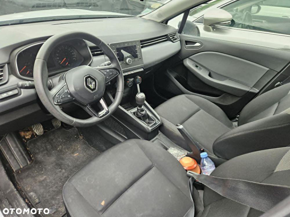 Renault Clio BLUE dCi 85 EXPERIENCE - 6