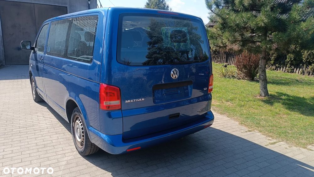 Volkswagen Multivan - 2