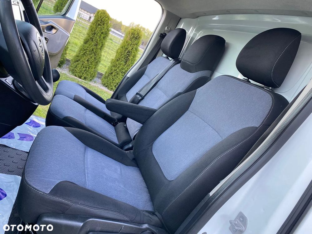 Opel VIVARO - 22