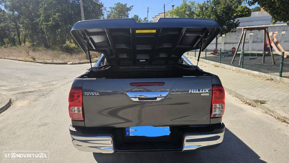 Toyota Hilux 2.4 D-4D 2WD CD Tracker - 12