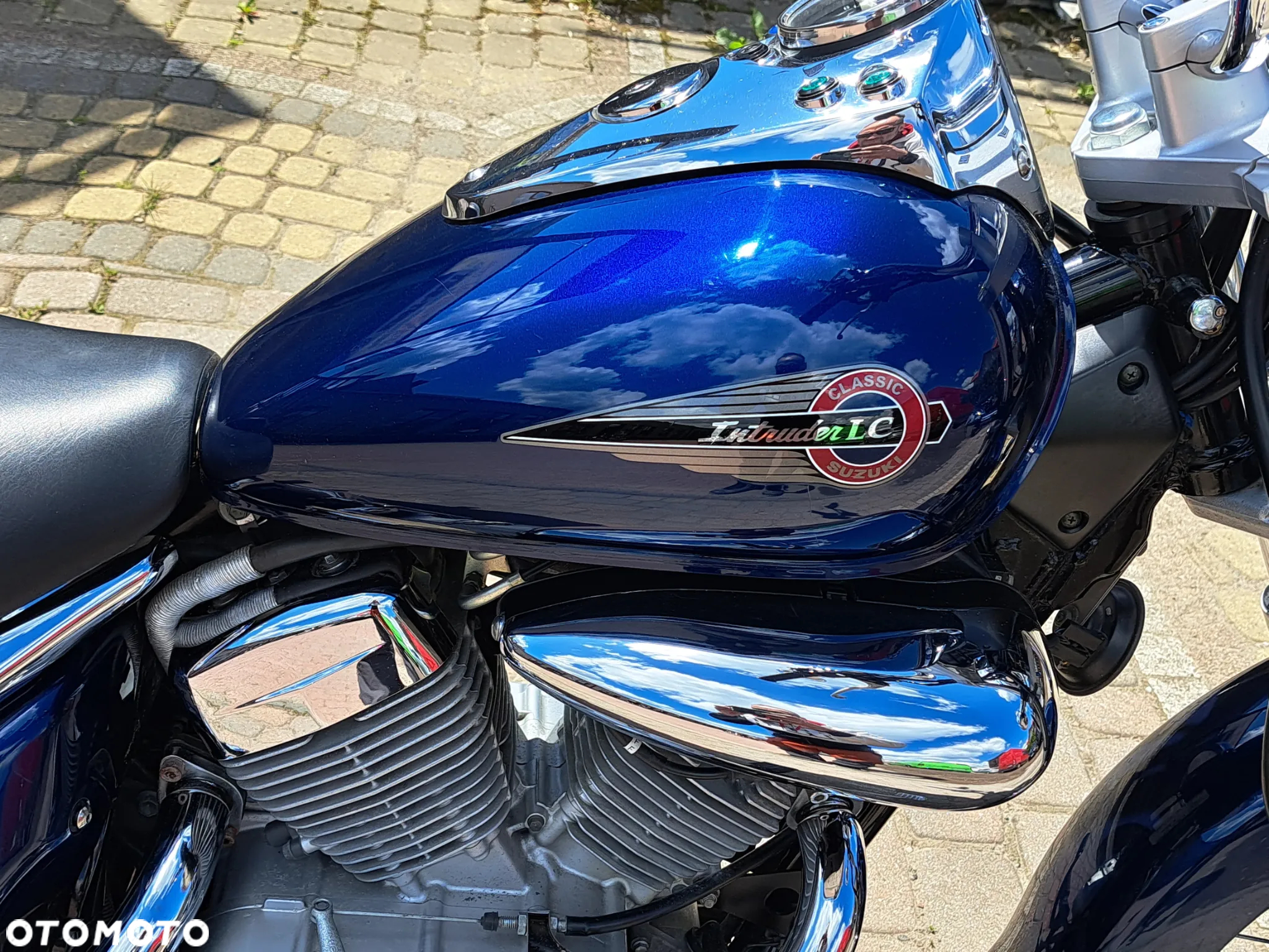 Suzuki Intruder - 5