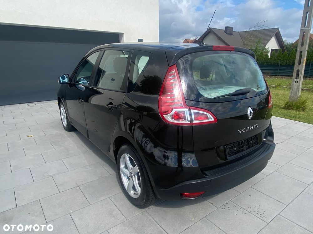 Renault Scenic 1.6 16V 110 Authentique - 31