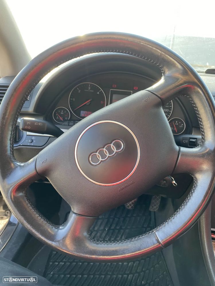 Audi A4 1.9 TDI m6 - 5