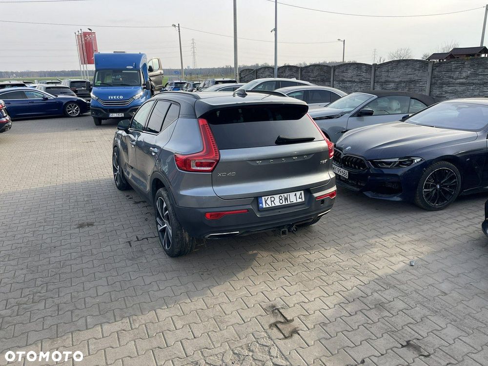 Volvo XC 40 T5 AWD Geartronic R-Design - 3