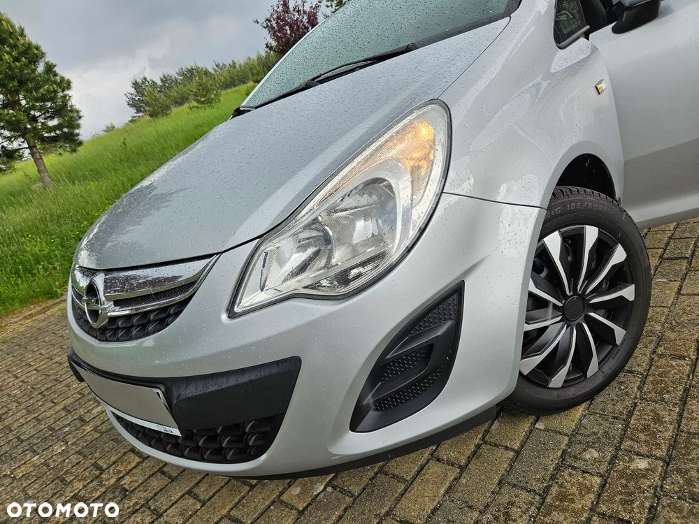 Opel Corsa 1.2 16V Essentia - 34