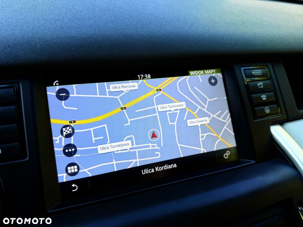 Land Rover Discovery Sport TD4 HSE - 38