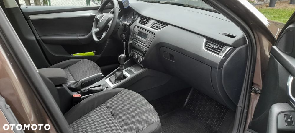 Skoda Octavia 1.6 TDI DPF Ambition Green tec - 13