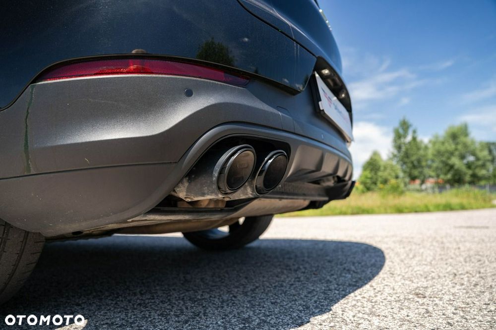 Porsche Cayenne - 15