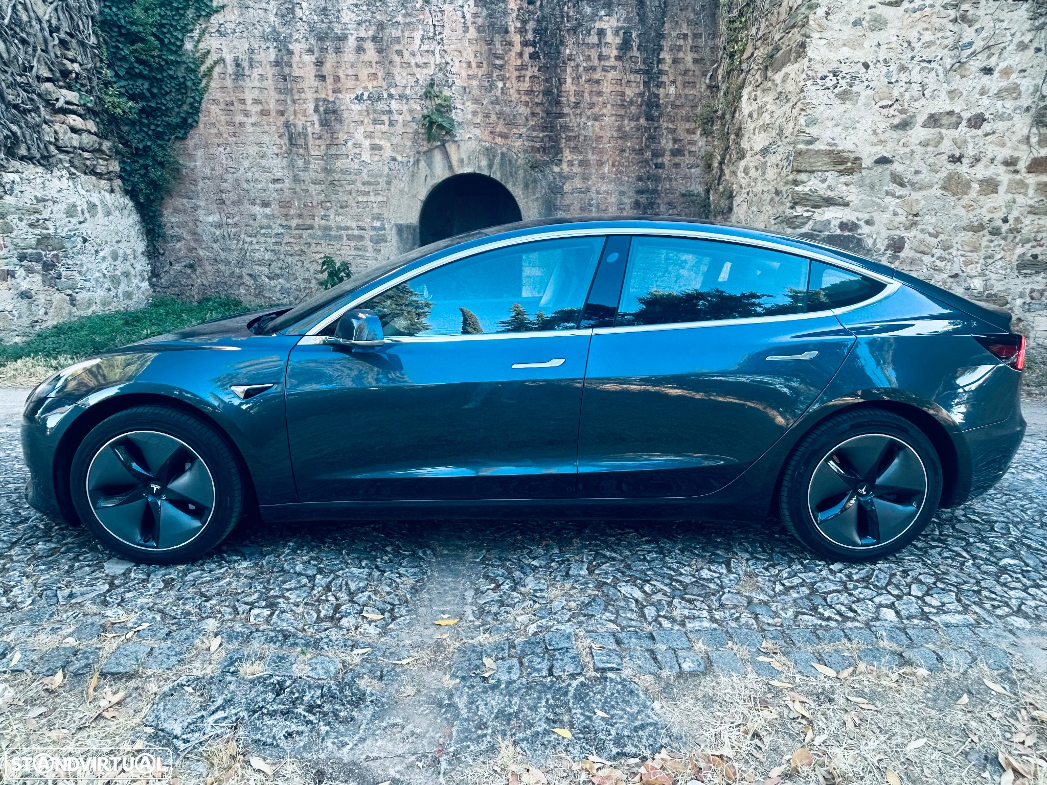 Tesla Model 3 Standard Range Plus RWD - 4