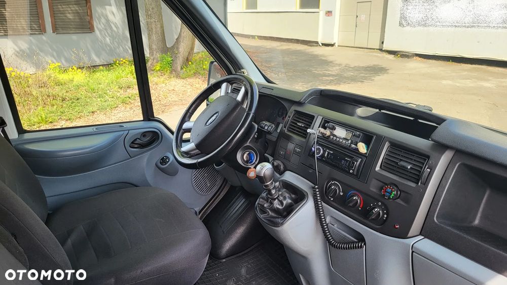 Ford Transit - 30
