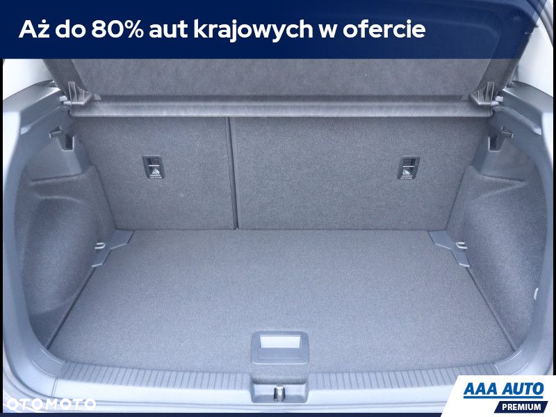 Volkswagen T-Cross - 13