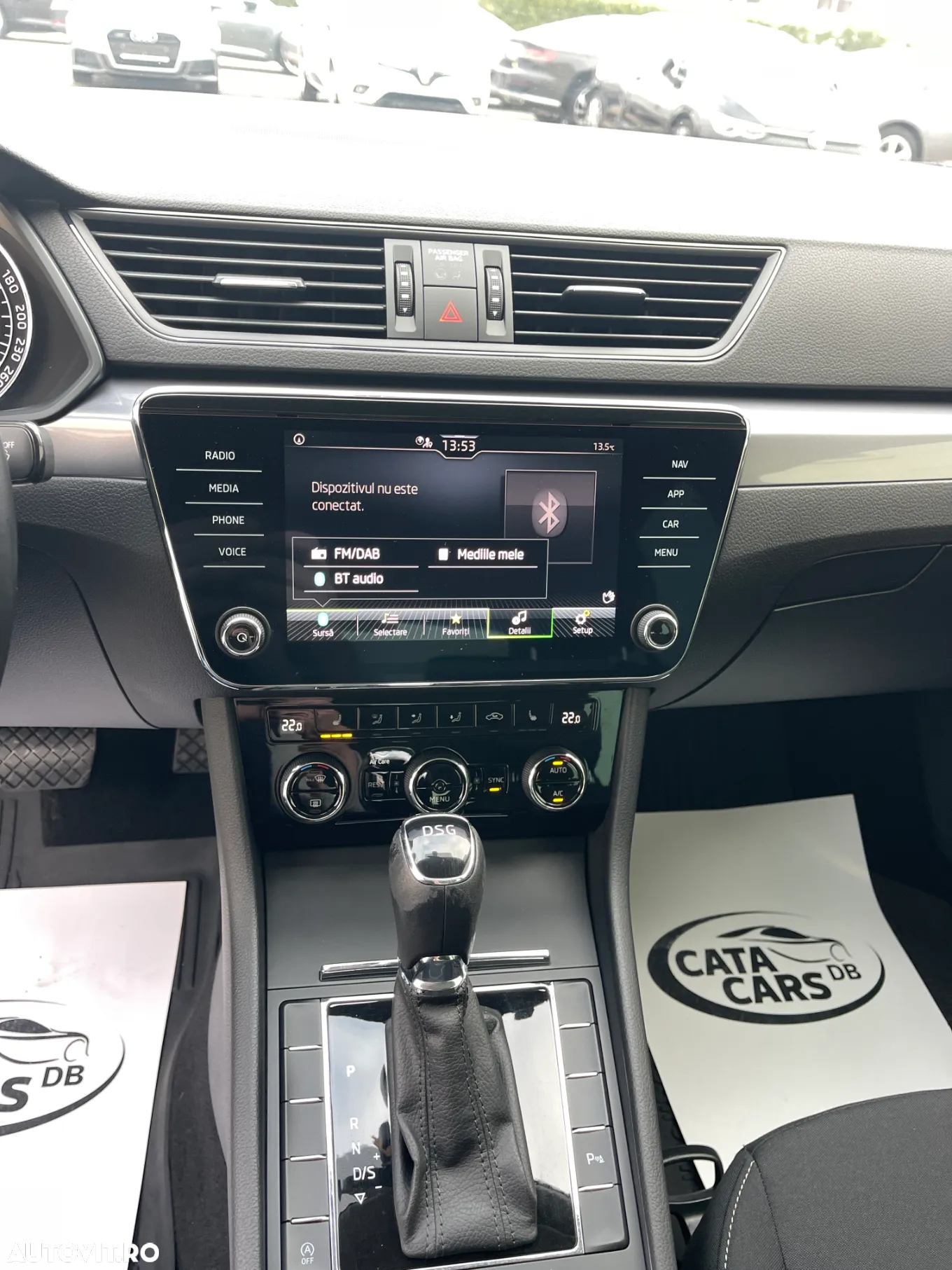 Skoda Superb 2.0 TDI DSG Ambition - 36