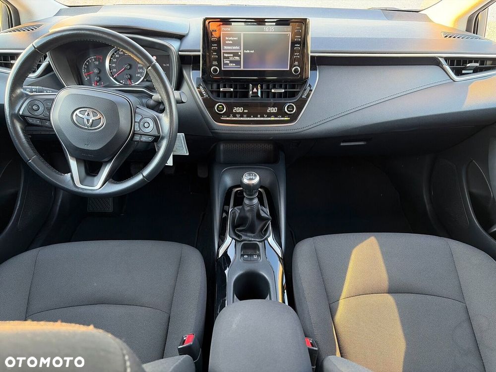 Toyota Corolla - 13