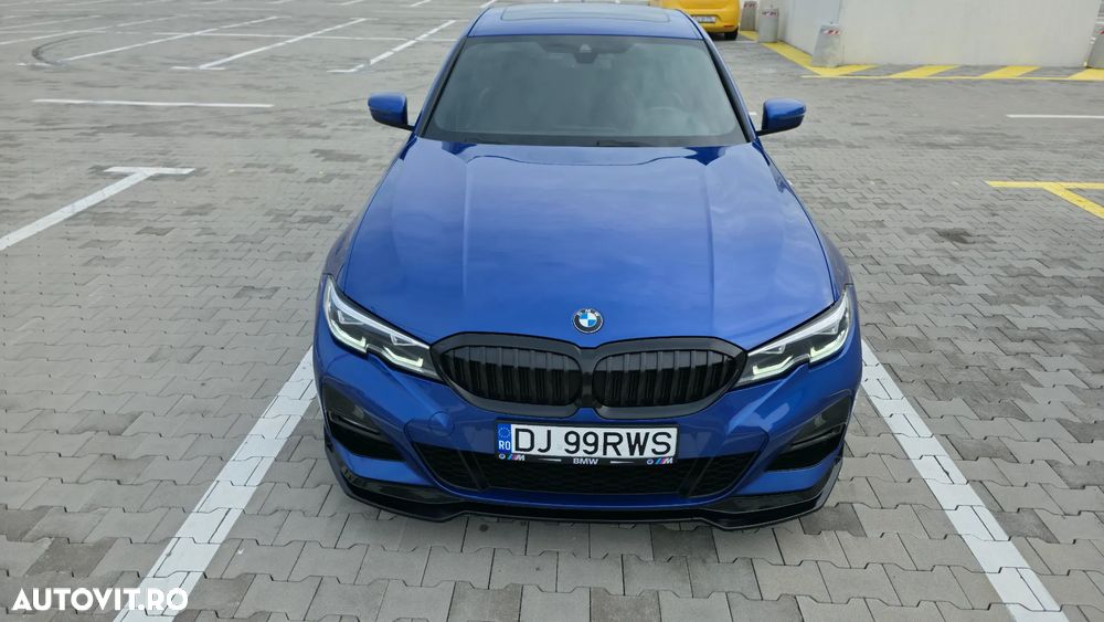 BMW Seria 3 330i xDrive Aut. M Sport - 2
