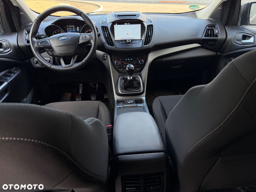 Ford Kuga 1.5 EcoBoost 2x4 Titanium - 30