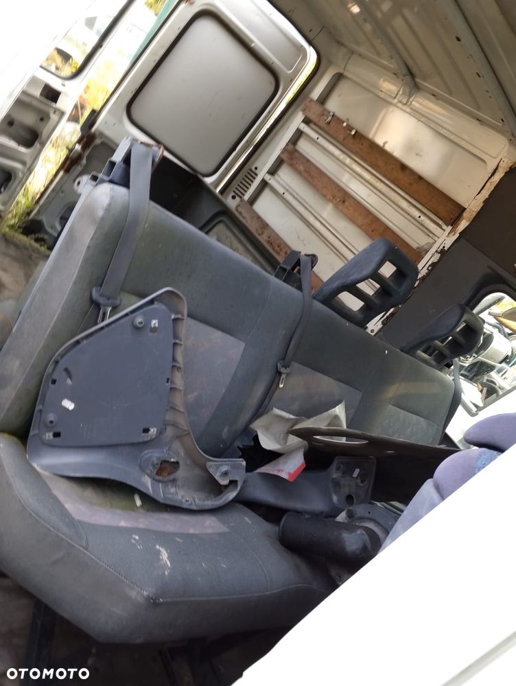 Citroen Jumper I  (94-02r.) 2.8 HDI 126KM. Silnik L813 Skrzynia 20UM04 lakier EWP blanc Banquise. Cały na części GWARANCJA !!!  Przód Tył Zestaw Komplet Drzwi Klapa Zderzak Błotnik Maska Grill Atrapa Szyba Pas Lampa Lusterko Boczki Fotel Kanapa Kokpit Deska Rozdzielcza Przełącznik Włącznik Sterownik Przewody Wiązka Instalacja Moduł Komputer Czujnik Listwa Pompa Alternator Wtryski Głowica Rozrusznik Kompresor Sprzęgło Dwumas Silnik Skrzynia ABS Klimatyzacji Paliwa Wspomagania Kolektor Turbina Przepustnica Zawór Chłodnica Koło Hak Belka Sanki Zawieszenie Mcpherson Półoś Amortyzator Wydech Tłumik Zacisk Most - 6