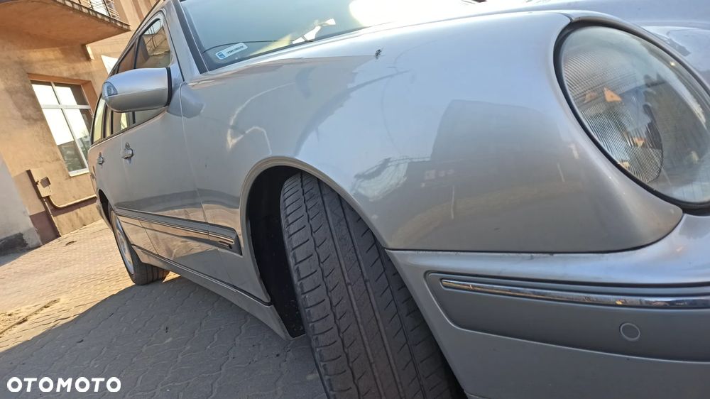 Mercedes-Benz Klasa E - 19