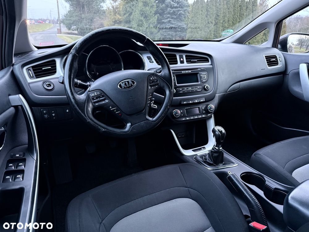 Kia Ceed 1.6 GDI Platinum Edition - 22