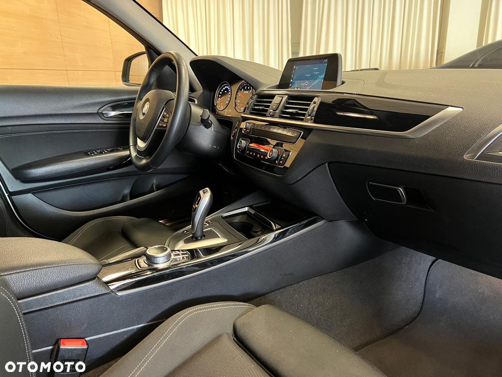 BMW Seria 1 118i GPF Sport Line Shadow - 7