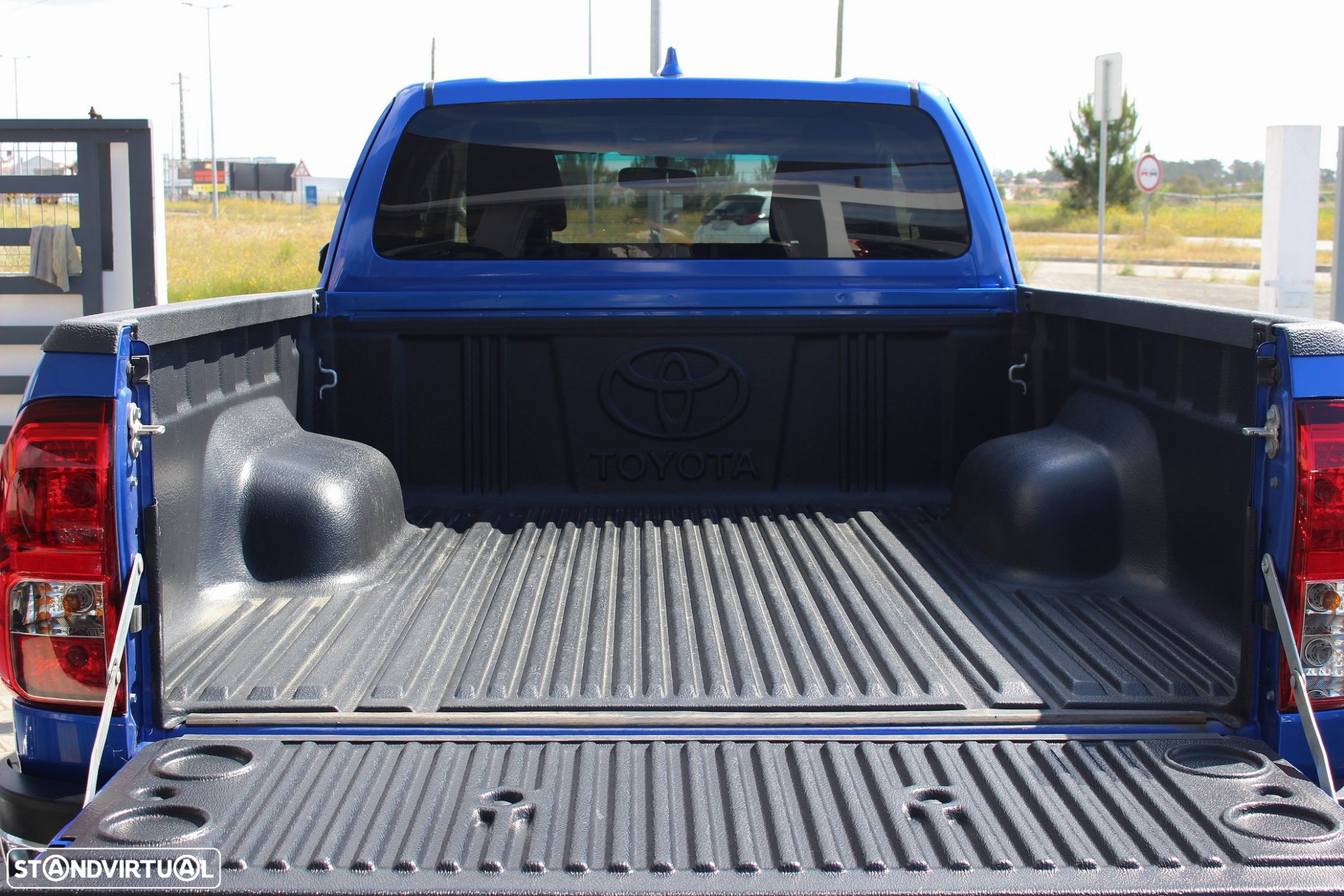 Toyota Hilux 2.4 D-4D 4WD Trial - 22