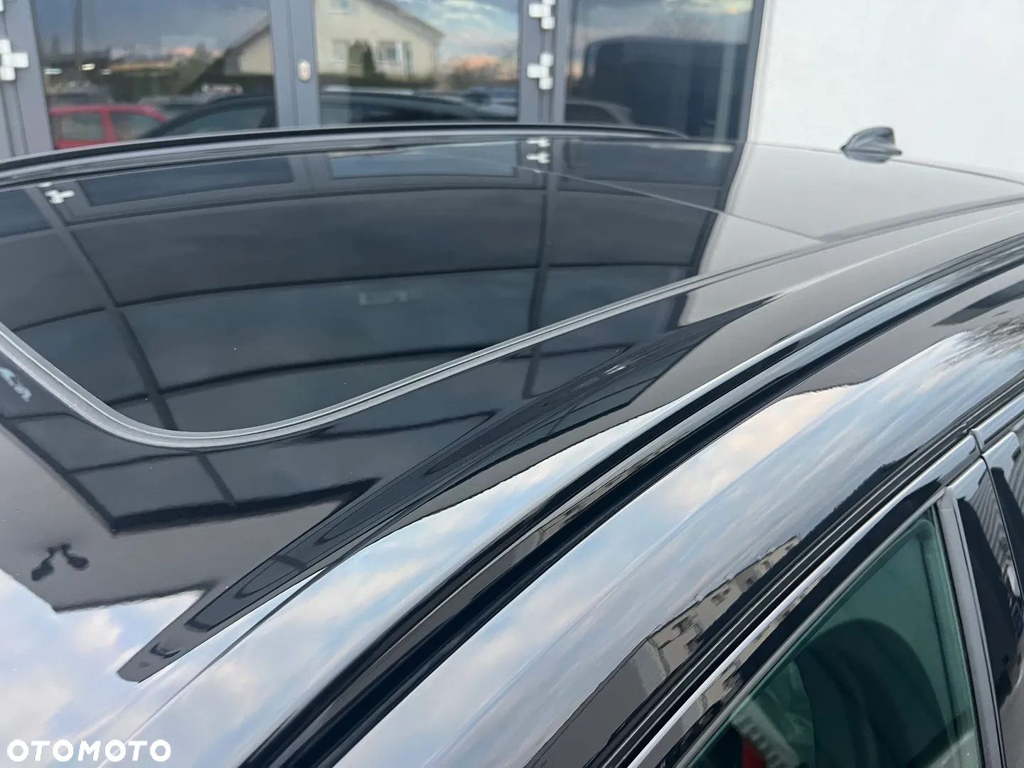 Volvo XC 60 B5 B AWD Plus Black Edition - 13