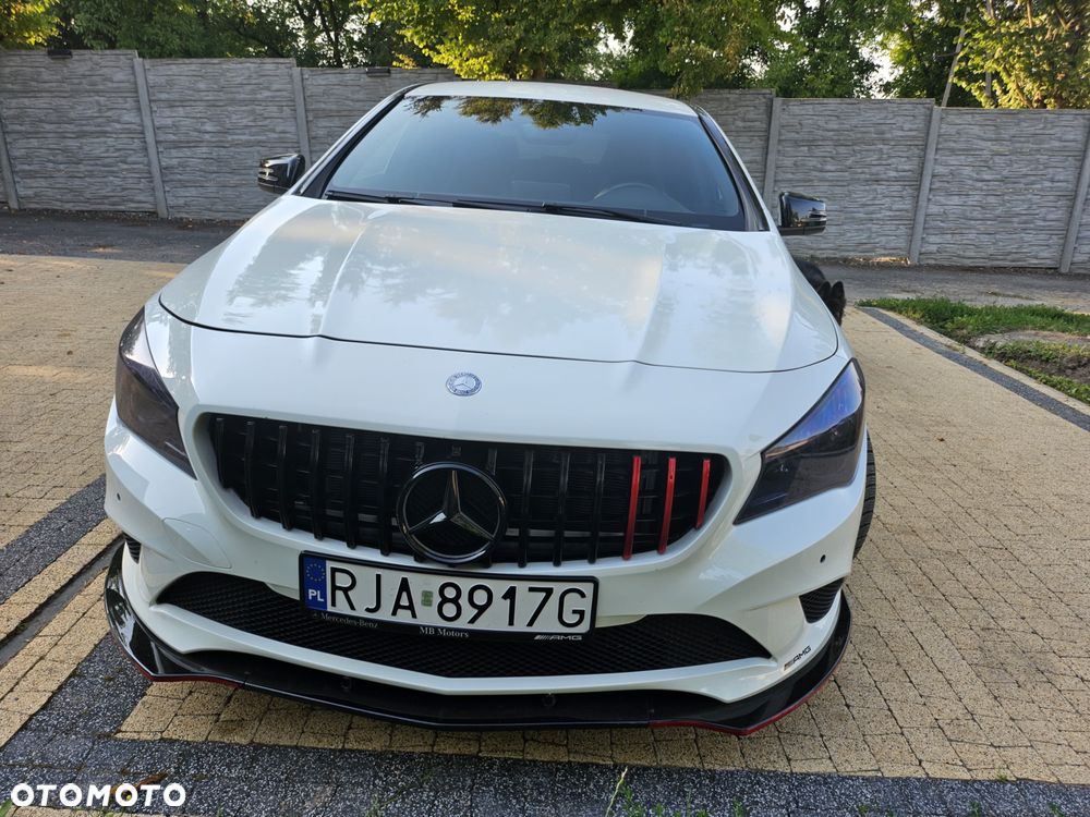 Mercedes-Benz CLA - 8