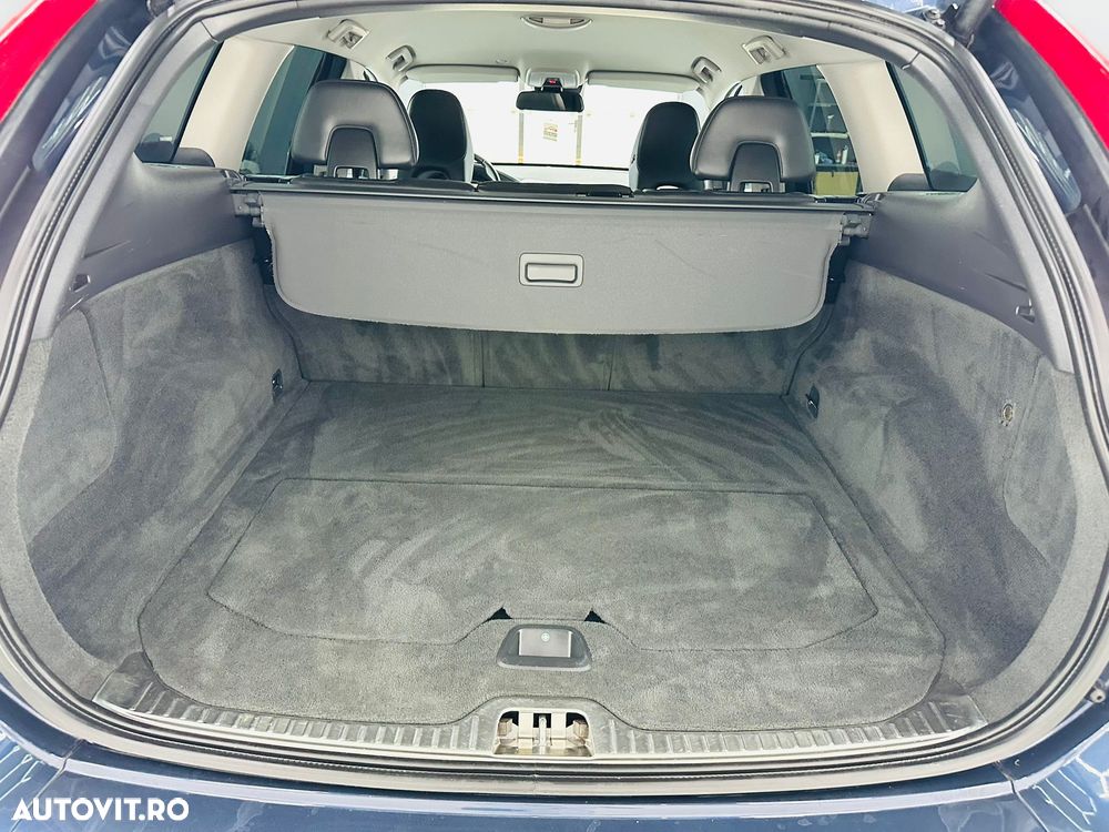 Volvo XC 60 D3 Geartronic Summum - 18