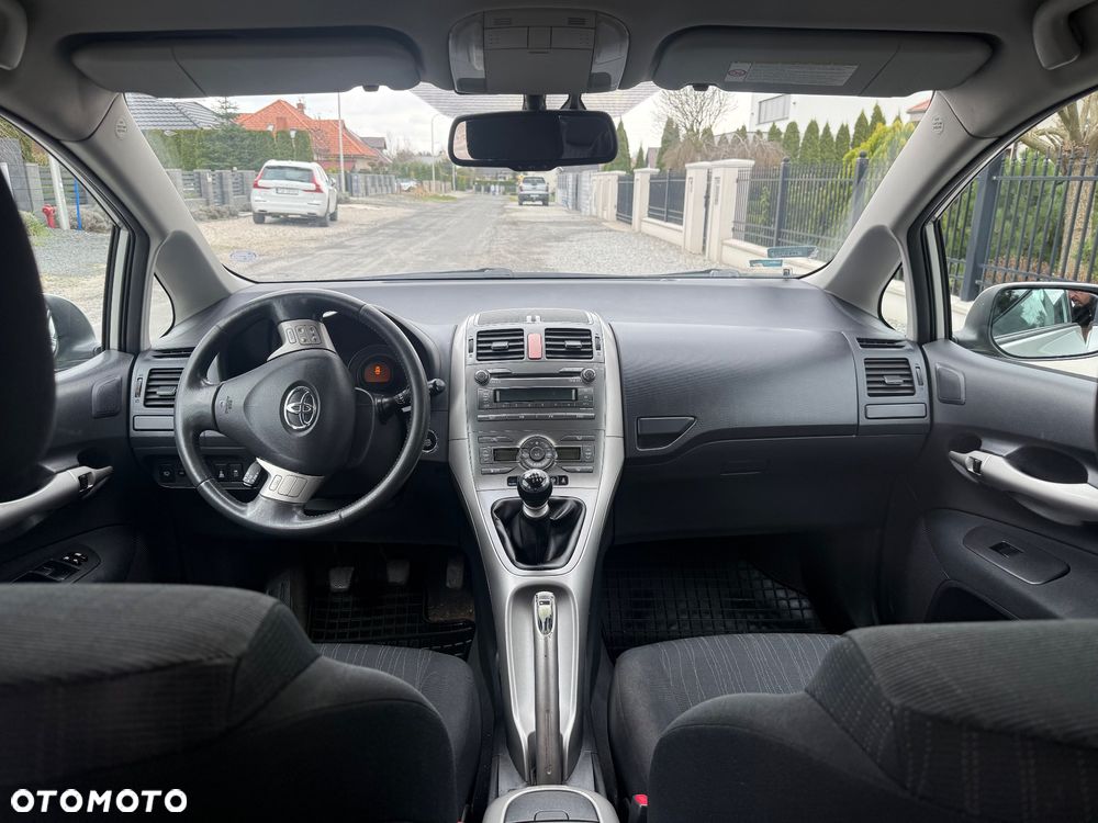 Toyota Auris - 7