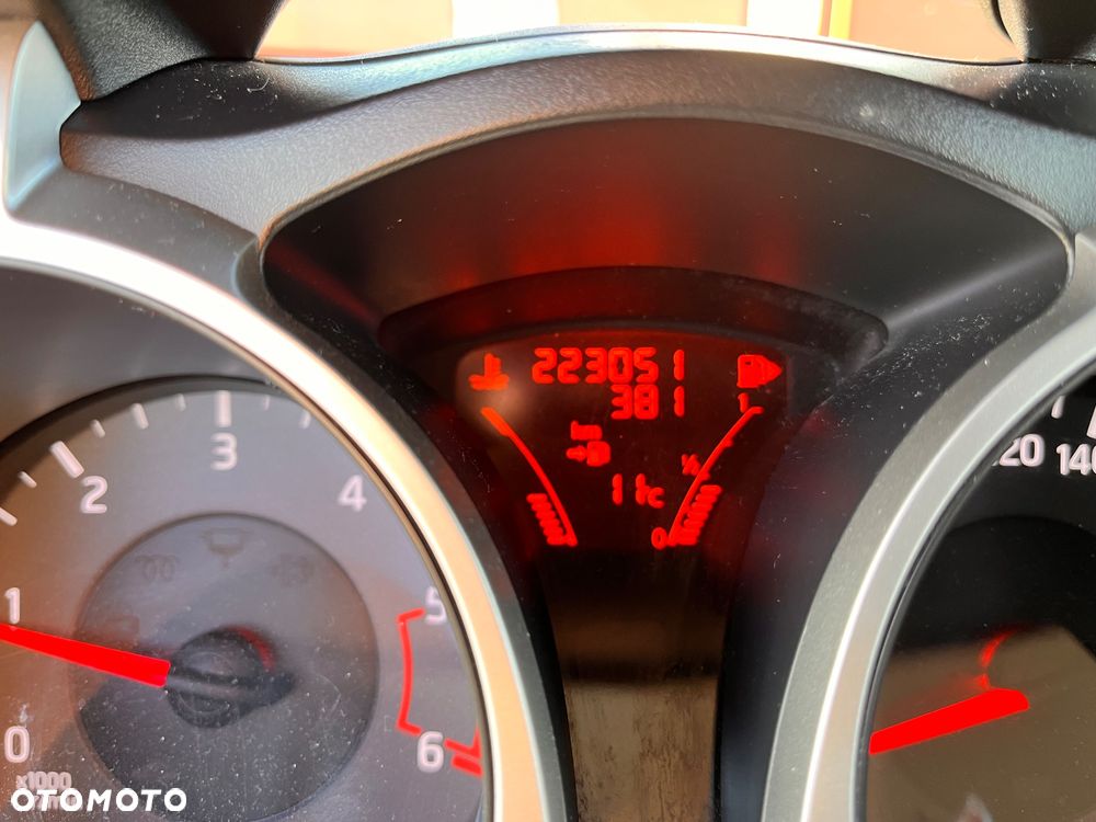 Nissan Juke 1.5 dCi Visia - 10