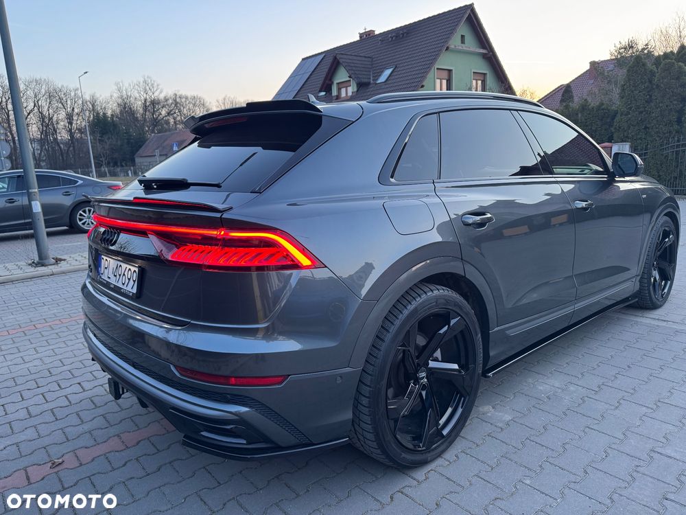 Audi Q8 SUV TFSI quattro 250 kW tiptronic S line business - 16
