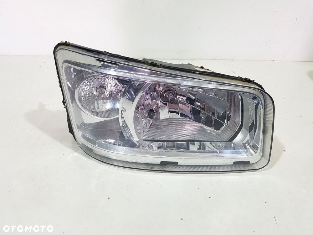 RENAULT RANGE GAMA D WIDE LAMPA PRZÓD PRZEDNIA PRAWA EUROPA ORYGINAŁ - 2
