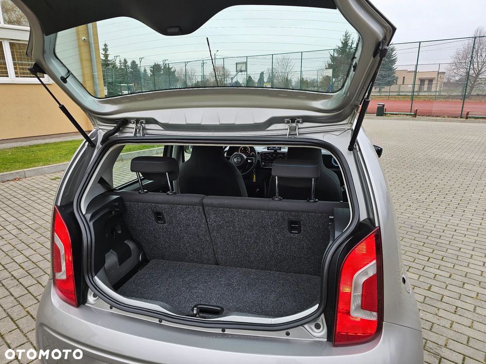 Volkswagen up! - 11