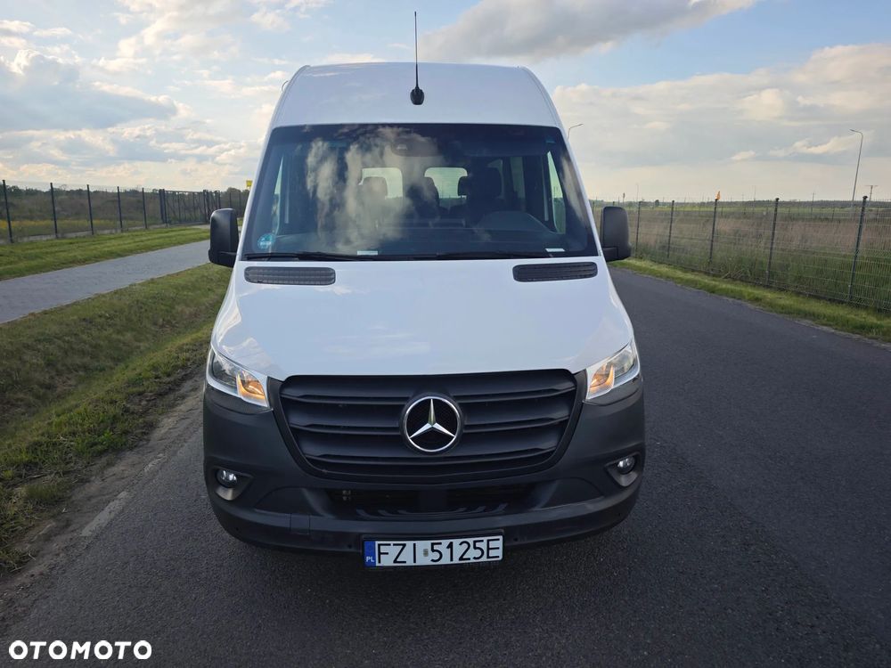 Mercedes-Benz Sprinter Standard PRO 907.233 - 11