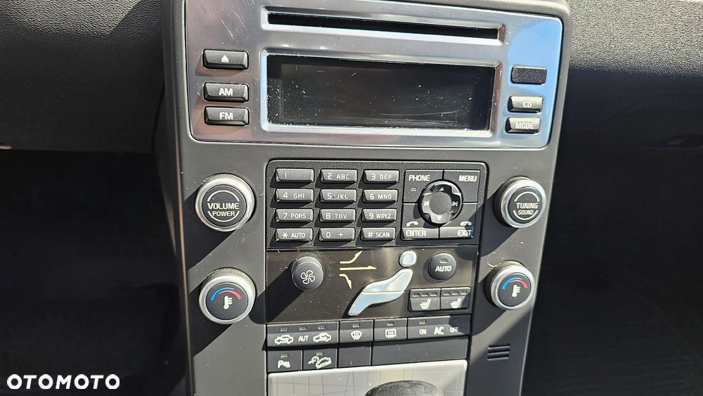 Volvo XC 70 - 18