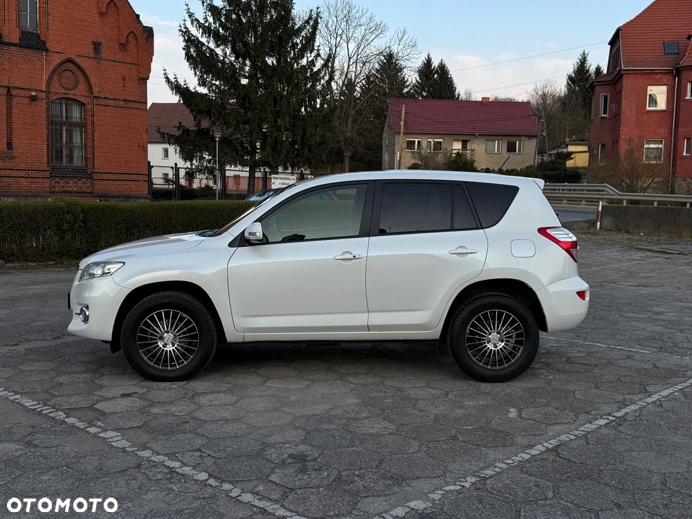 Toyota RAV4 2.2 D-4D 4x2 Life - 3
