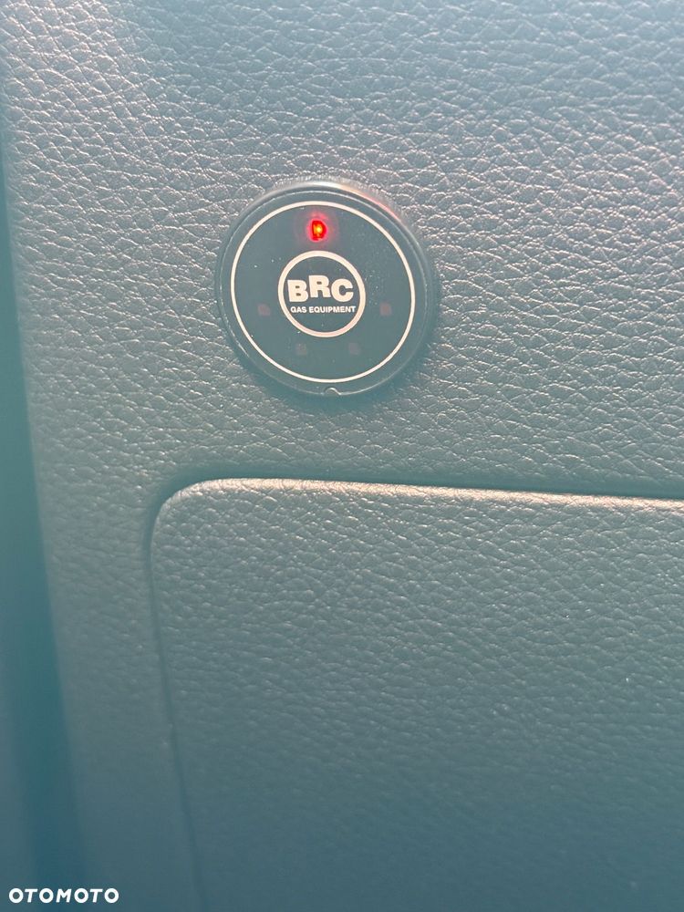 Kia Rio 1.2 L - 19
