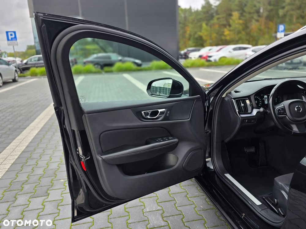 Volvo V60 D3 AWD Momentum Pro - 15