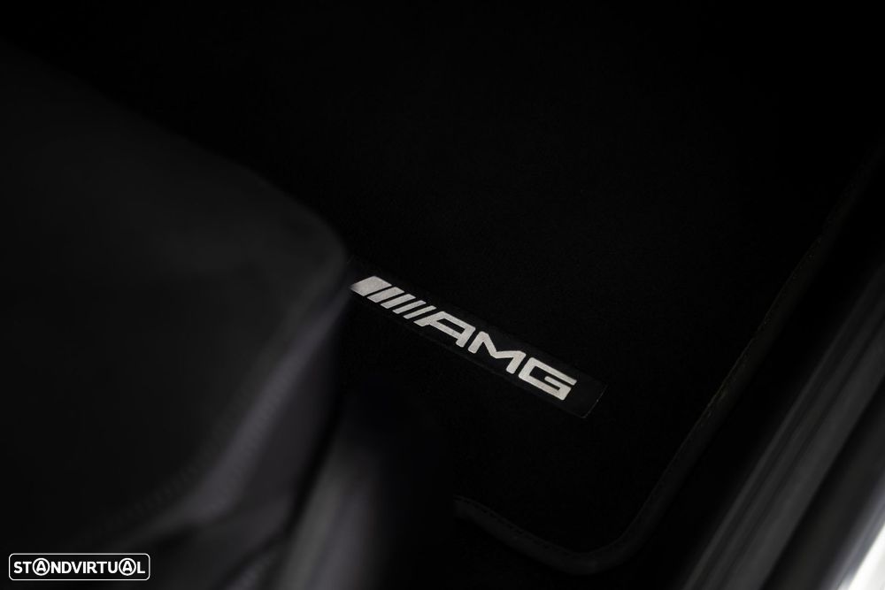 Mercedes-Benz C 300 e AMG Line - 44