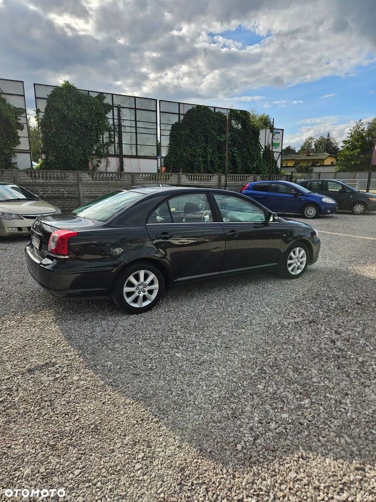 Toyota Avensis 2.0 D-4D Premium - 8