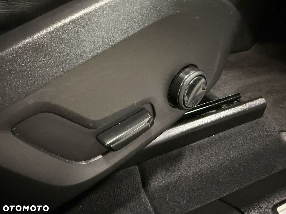 Volvo XC 60 - 28