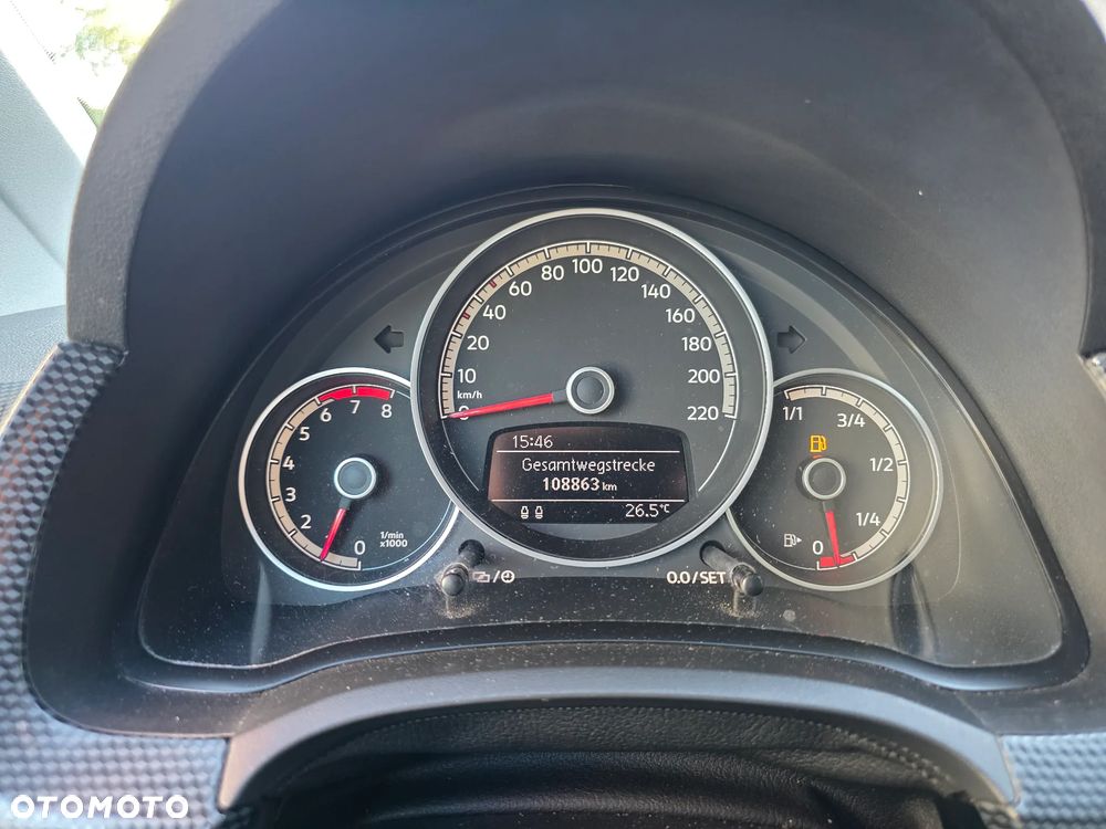 Volkswagen up! 1.0 high - 10