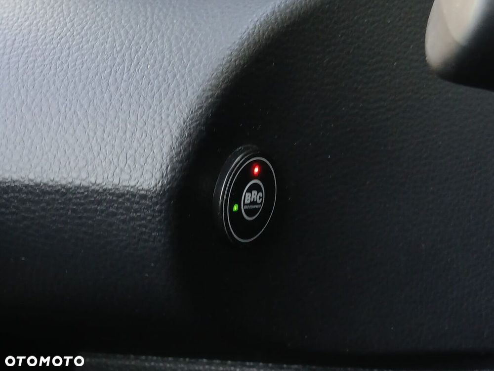 Toyota Corolla 1.8 Hybrid Style - 34