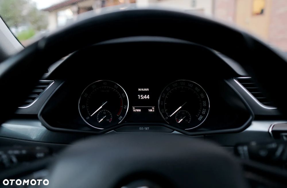 Skoda Superb 1.4 TSI ACT Ambition - 24